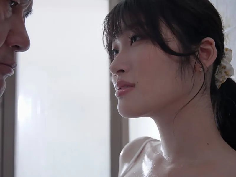 Chồng yêu bỏ bê, người vợ được ông chú giúp thỏa mãn cơn nứng lồn lồn